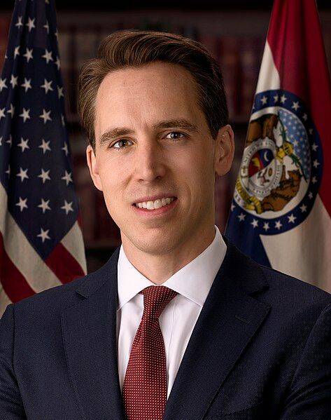 Josh Hawley 2018 official portrait